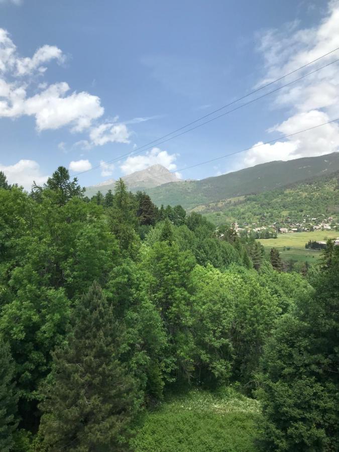Appartement De Montagne Briancon Bagian luar foto